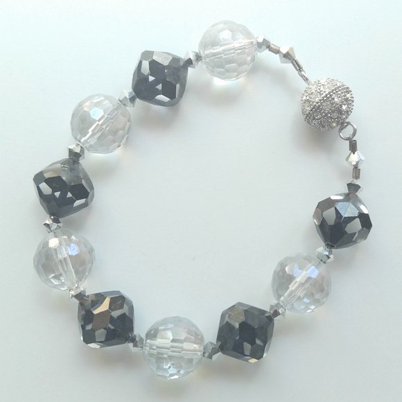 Handmade Swarovski Beaded Black/Crystal Bracelet - Picture 2 of 6